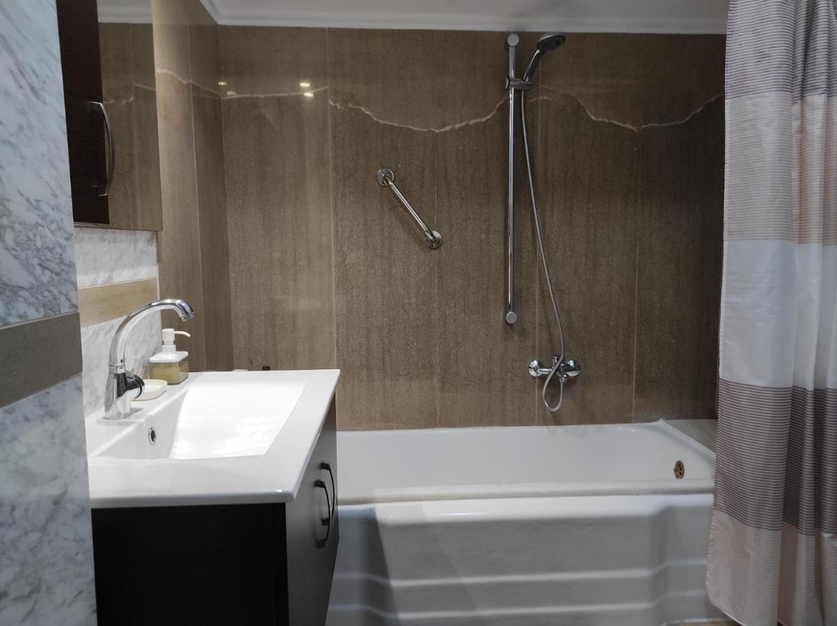 Athens Center Spacious Luxury Apartment Atenas Exterior foto